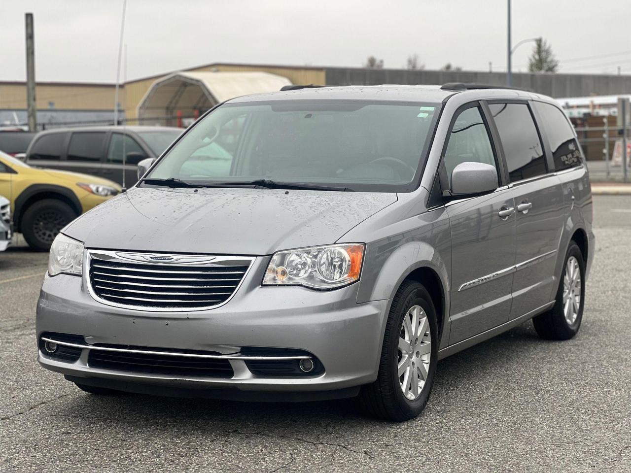 Used 2015 Chrysler Town & Country 4DR WGN TOURING for sale in Langley, BC