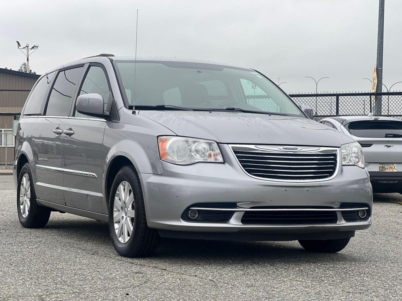 2015 Chrysler Town & Country 4DR WGN TOURING - Photo #3