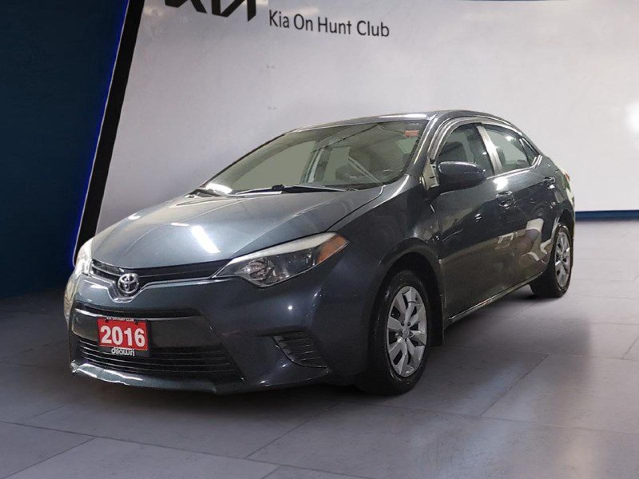 Used 2016 Toyota Corolla 4dr Sdn CVT LE for sale in Nepean, ON