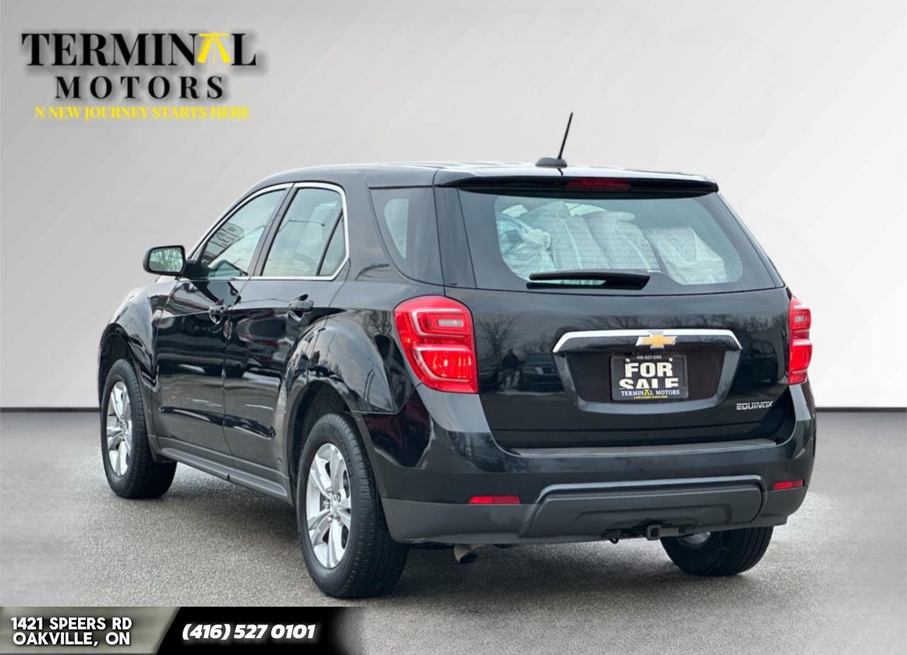 2017 Chevrolet Equinox FWD 4DR LS W/1LS Photo2
