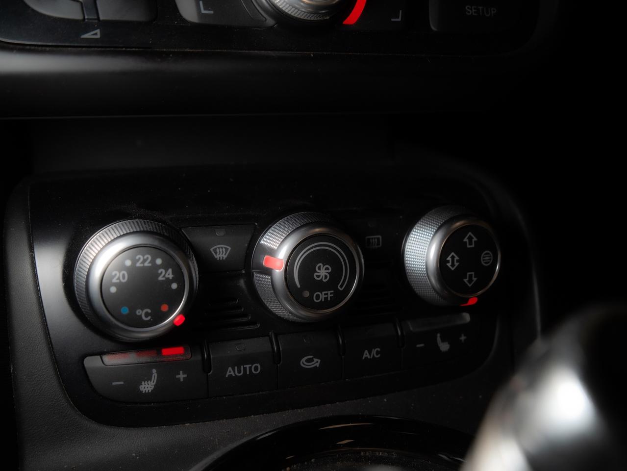 2014 Audi R8 SPYDER | MANUAL | BANG OLUFSEN Photo