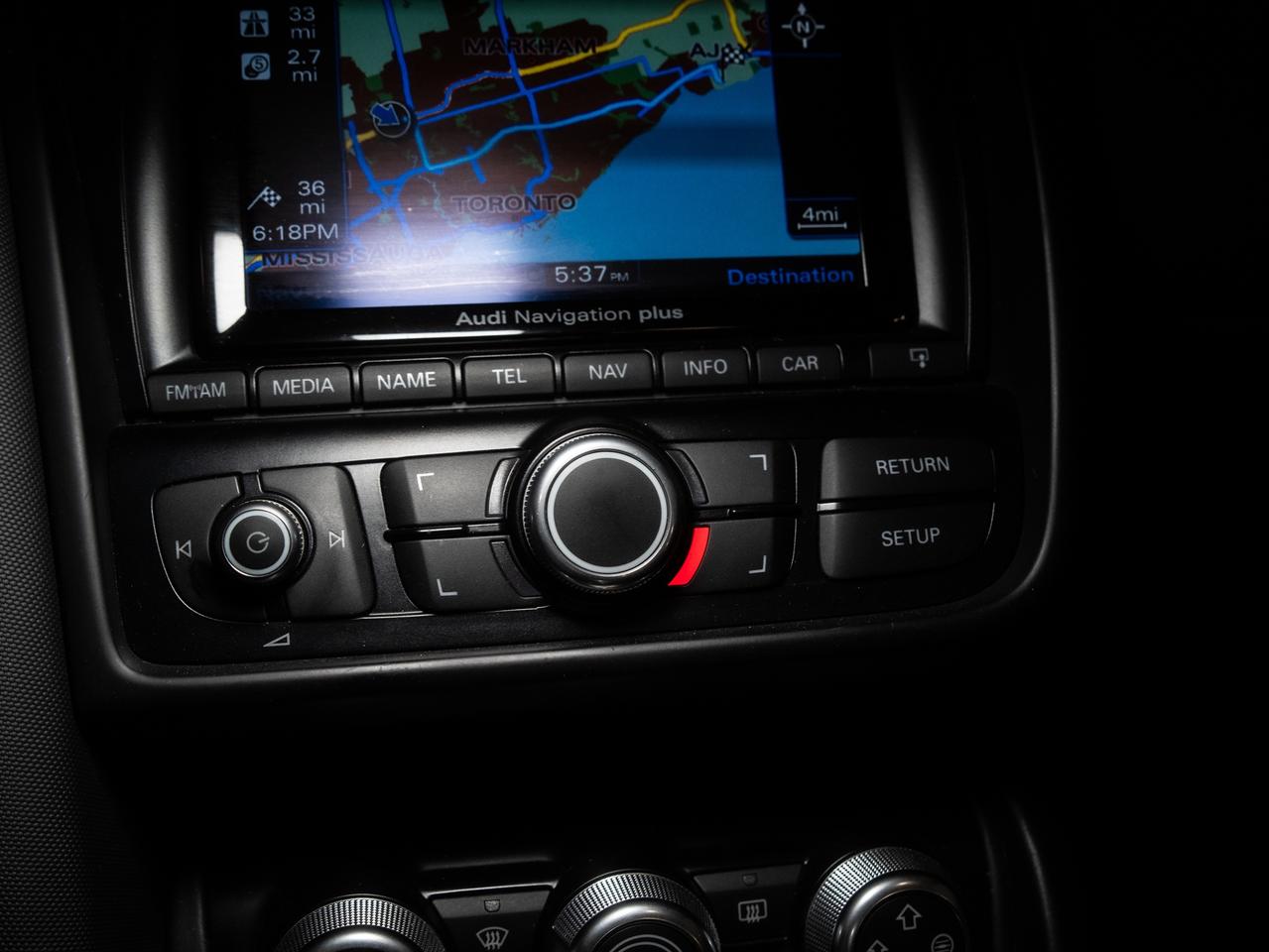 2014 Audi R8 SPYDER | MANUAL | BANG OLUFSEN Photo