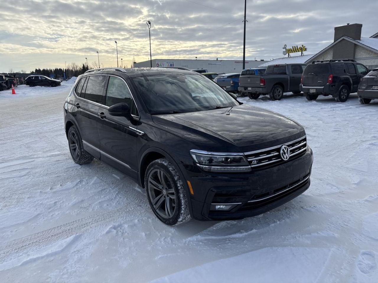 Used 2019 Volkswagen Tiguan Highline for sale in Sherwood Park, AB