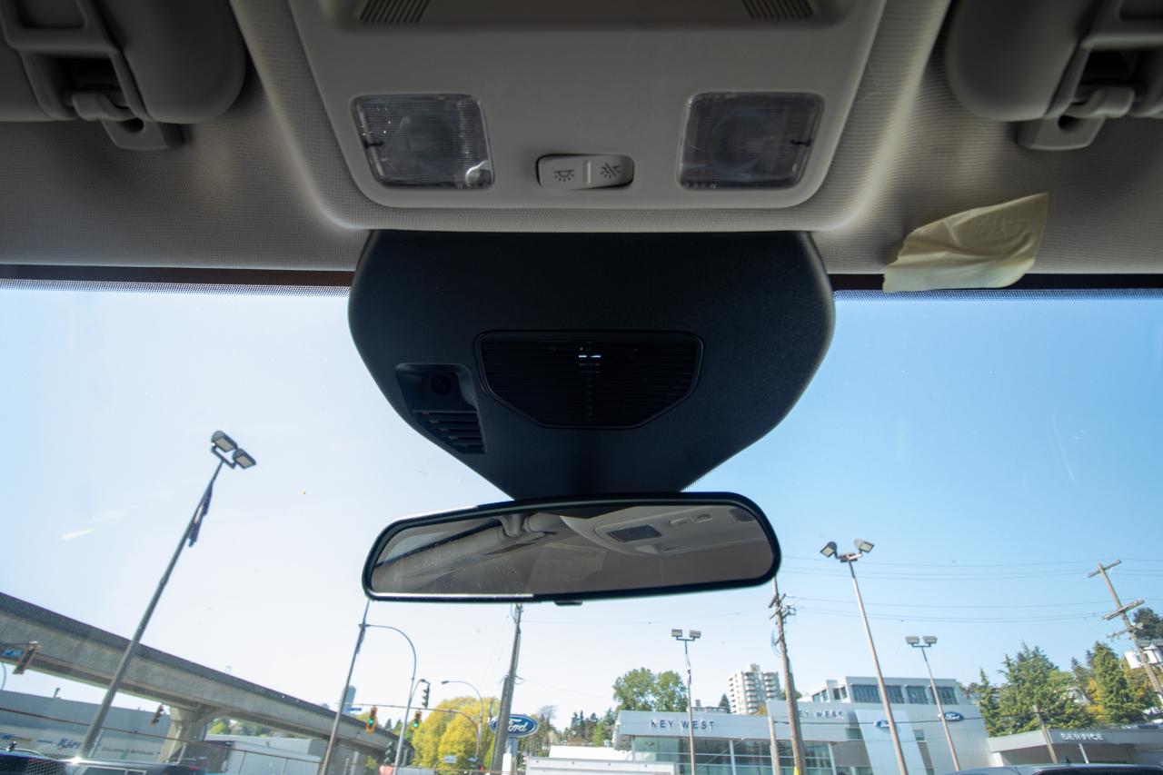2025 Ford Escape PHEV FWD Photo5