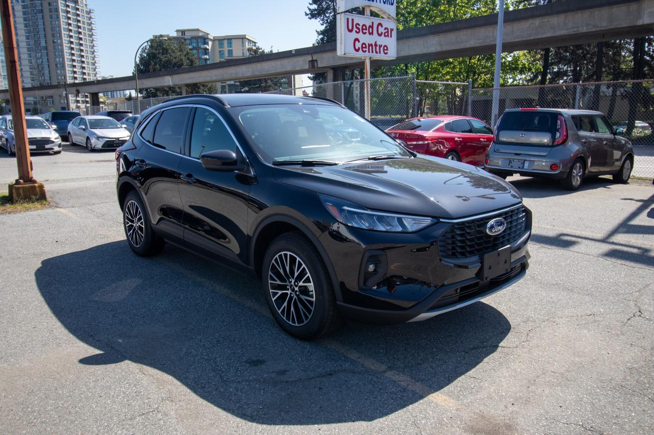 2025 Ford Escape PHEV FWD Photo
