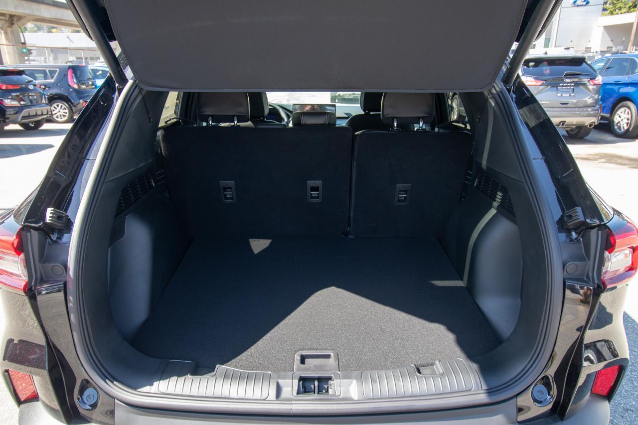 2025 Ford Escape PHEV FWD Photo5