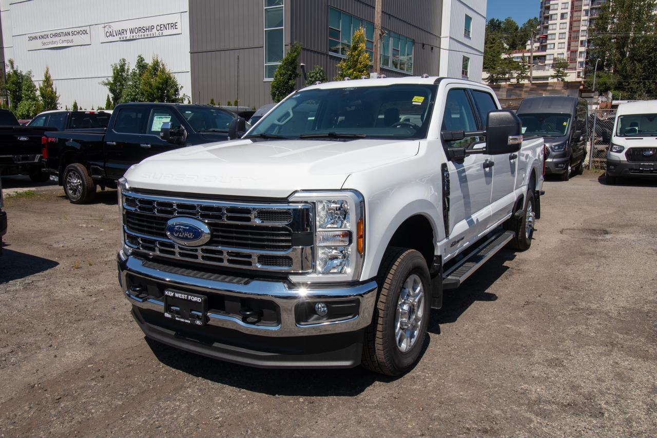 New 2025 Ford F-350 Super Duty SRW XLT 4WD CREW CAB 6.75' BOX for sale in New Westminster, BC