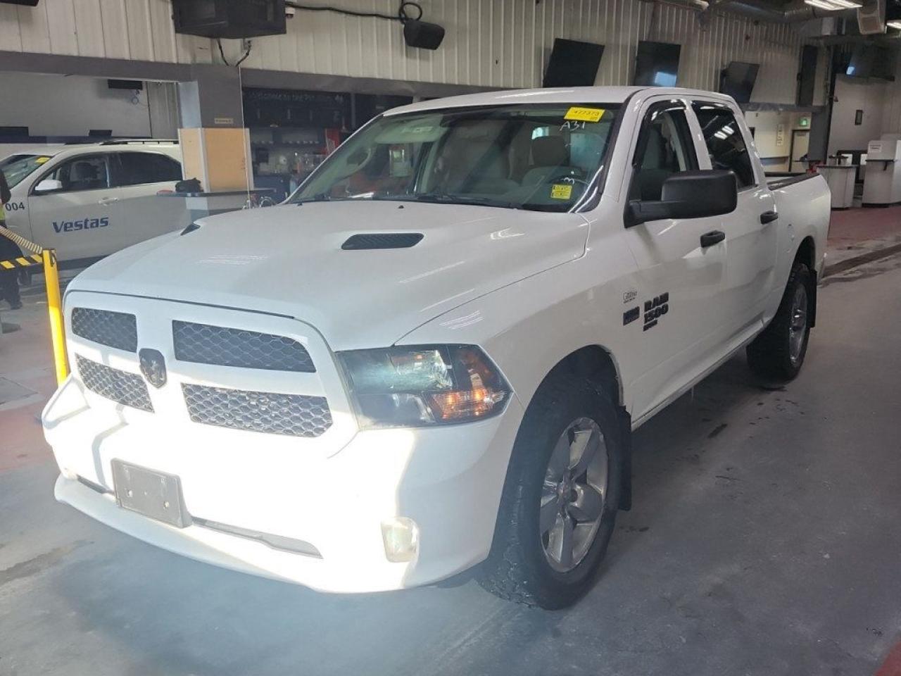 Used 2019 RAM 1500 Classic Express 4dr Crew Cab 4WD 5.6 ft SB (3.6L 6cyl 8A) for sale in Winnipeg, MB