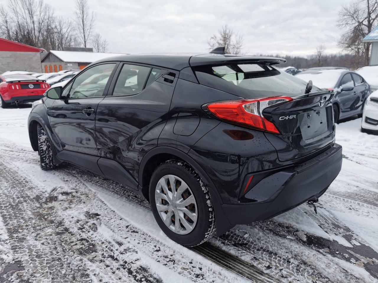 2019 Toyota C-HR XLE 2.0L - Photo #3