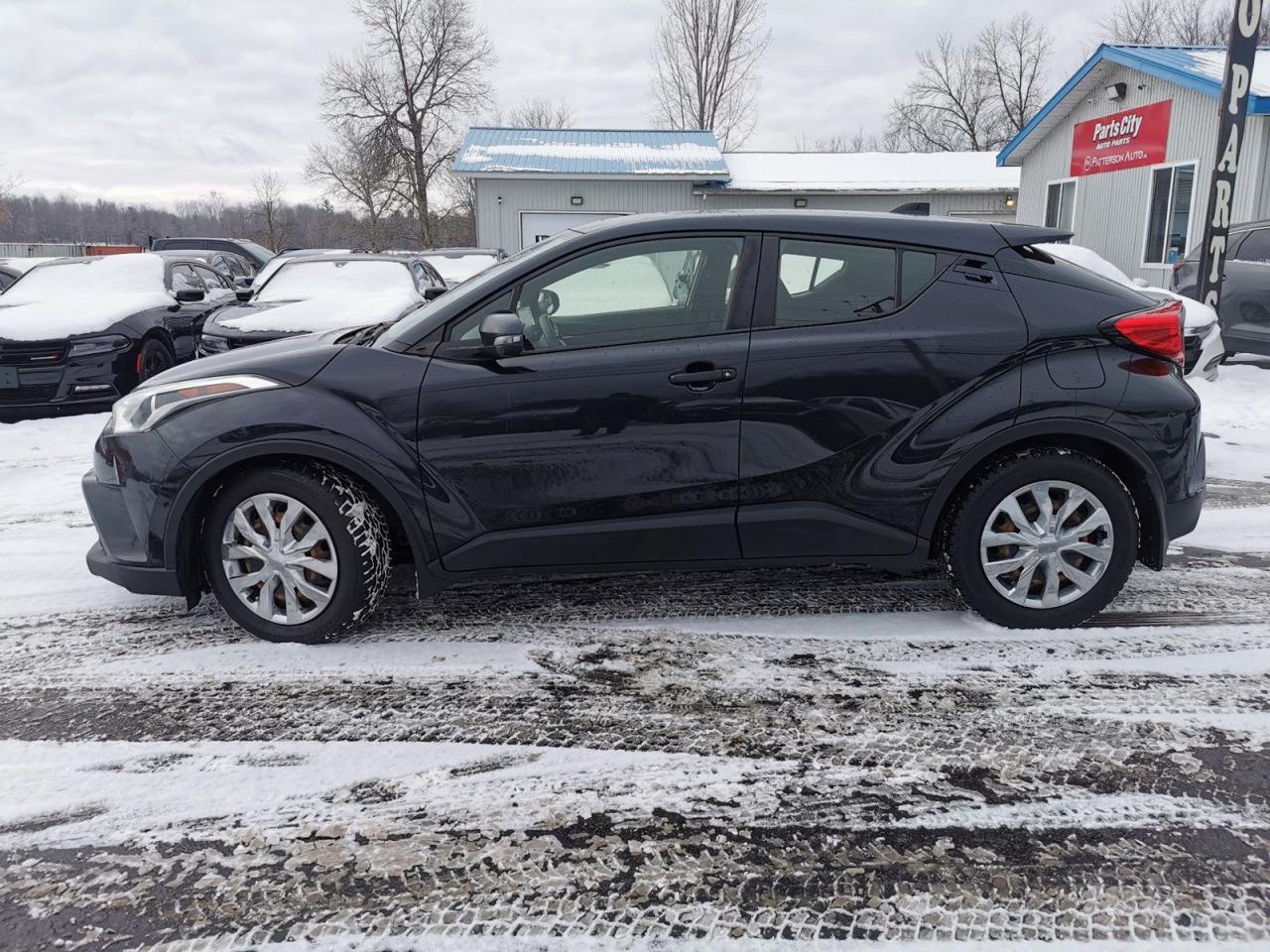 2019 Toyota C-HR XLE 2.0L - Photo #2