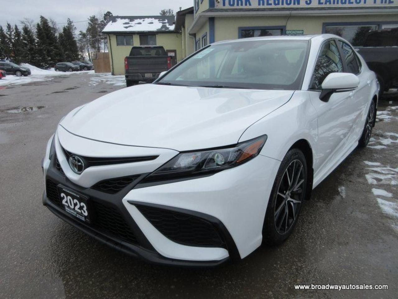 Used 2023 Toyota Camry ALL-WHEEL DRIVE SE-VERSION 5 PASSENGER 2.5L - DOHC.. HEATED SEATS & WHEEL.. NAVIGATION.. POWER SUNROOF.. BACK-UP CAMERA.. BLUETOOTH.. for sale in Bradford, ON