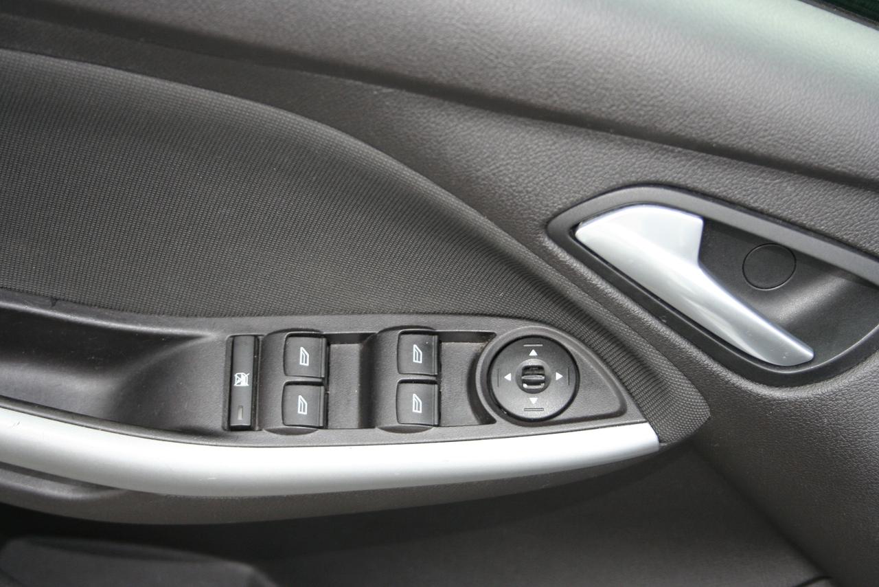 2014 Ford Focus  Photo