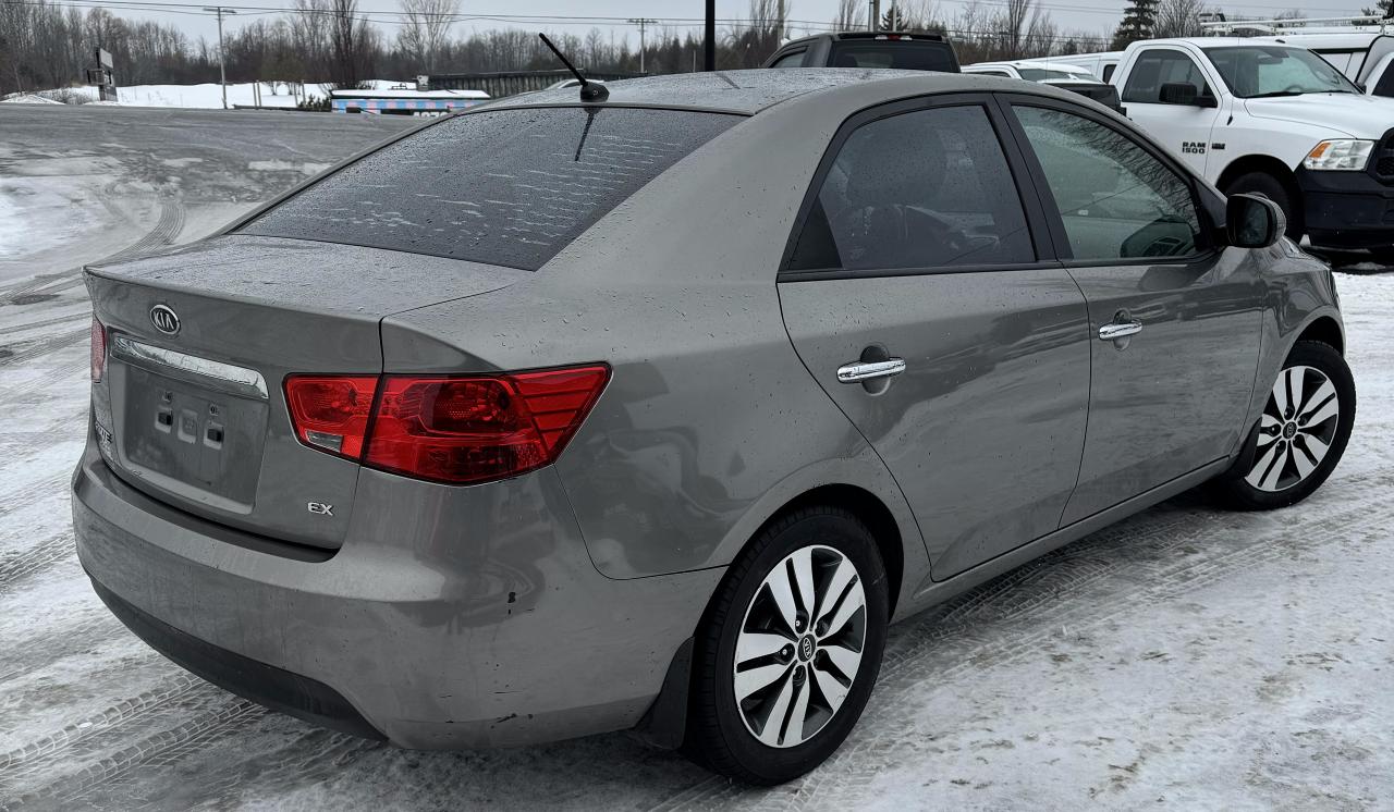 2013 Kia Forte 4dr Sdn AUTOMATIC EX - Photo #4