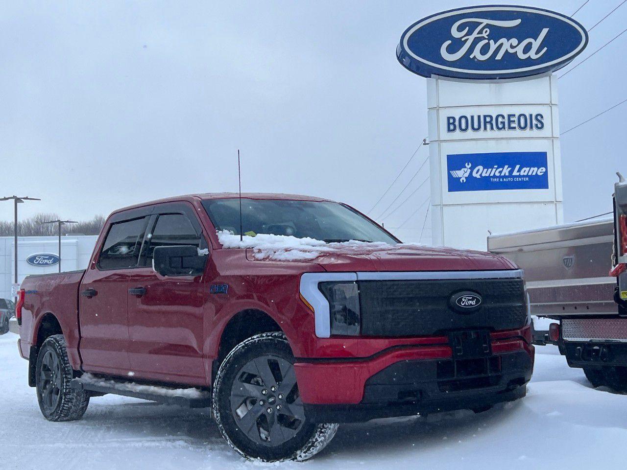 Used 2024 Ford F-150 Lightning XLT 4WD SuperCrew 5.5' Box for sale in Midland, ON