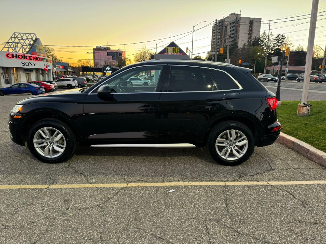 2018 Audi Q5 2.0 TFSI quattro Komfort S tronic - Photo #12