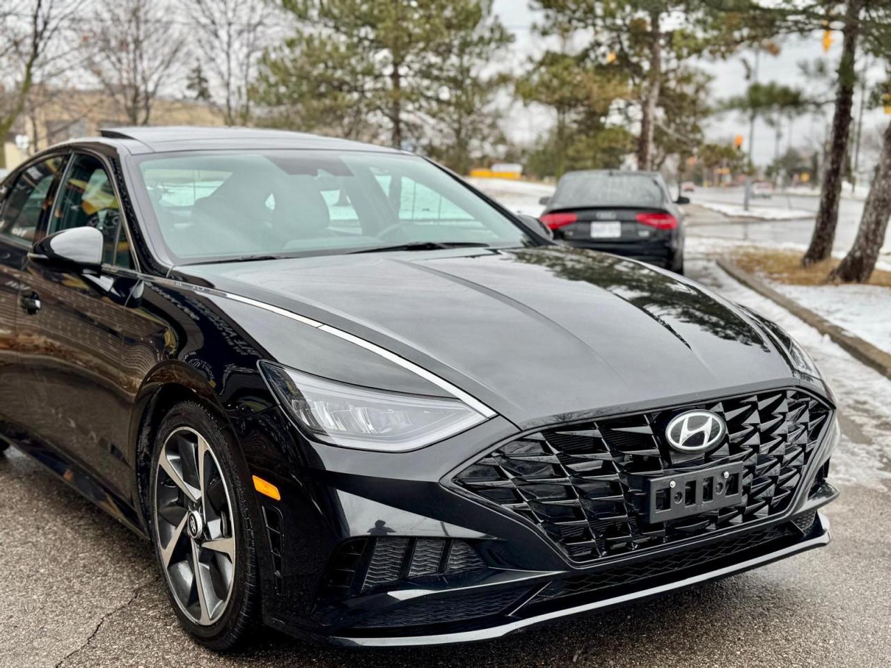 2023 Hyundai Sonata  Photo3
