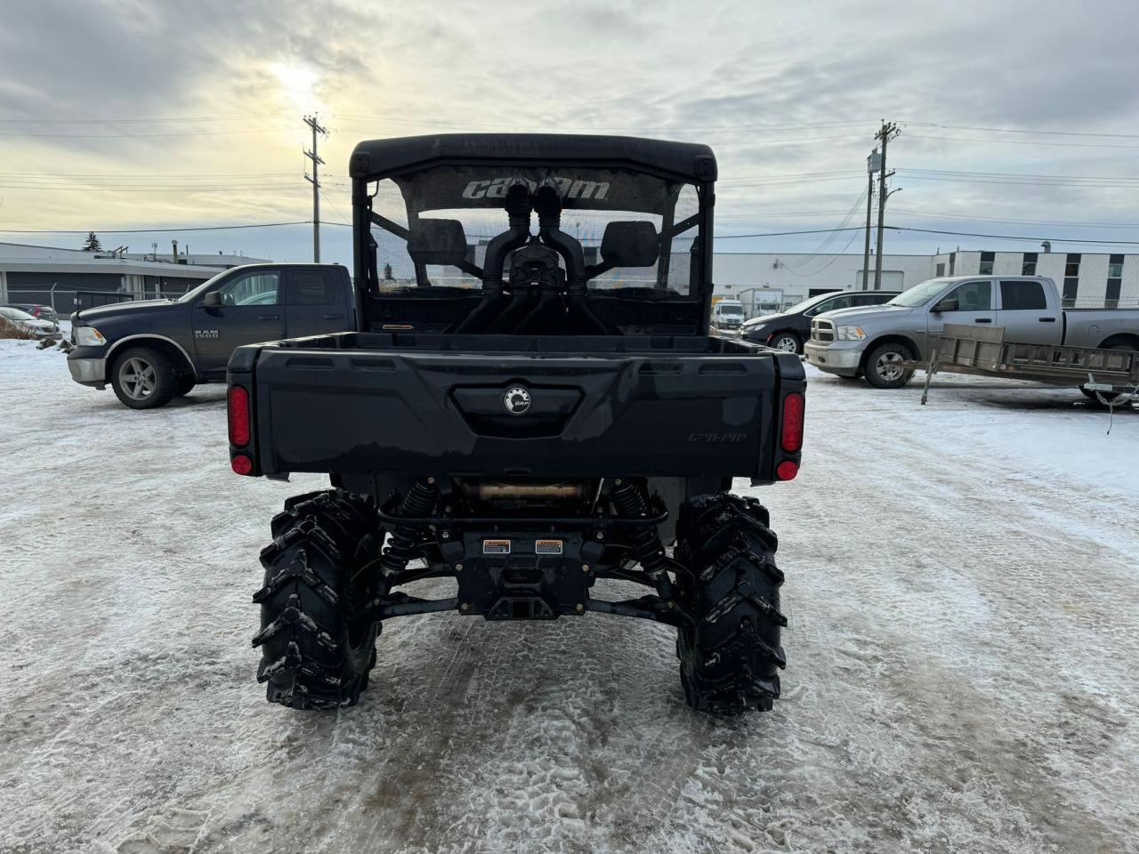 2021 Can-Am Defender HD10 XMR $109 B/W - Photo #8