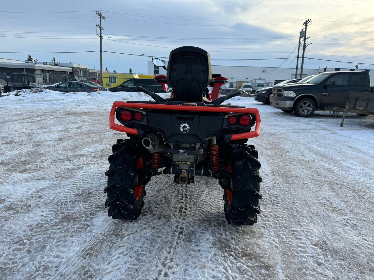 2022 Can-Am Outlander 1000 XMR $111 B/W - Photo #7