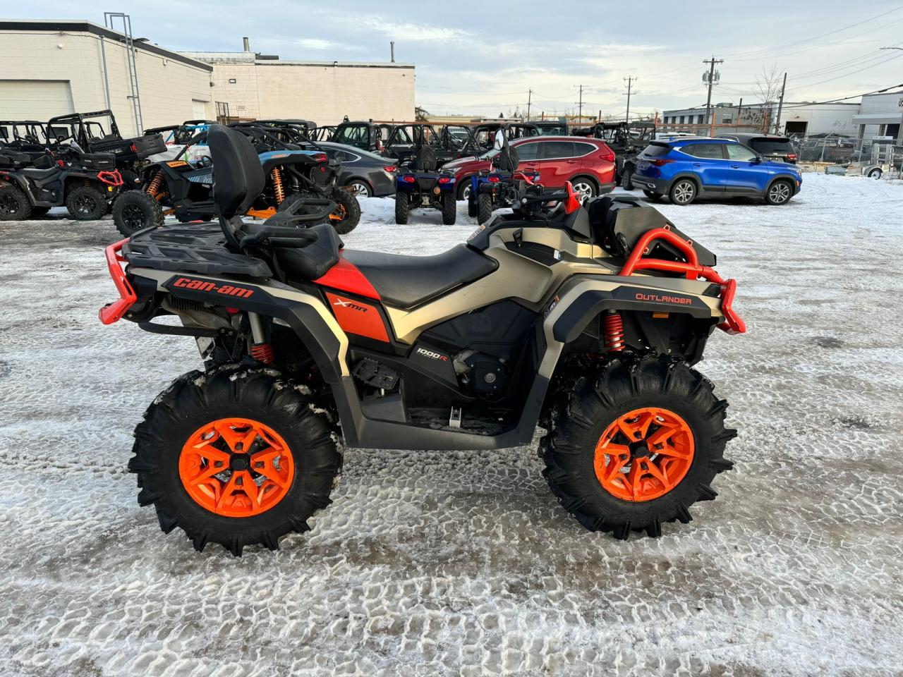 2022 Can-Am Outlander 1000 XMR $111 B/W - Photo #5