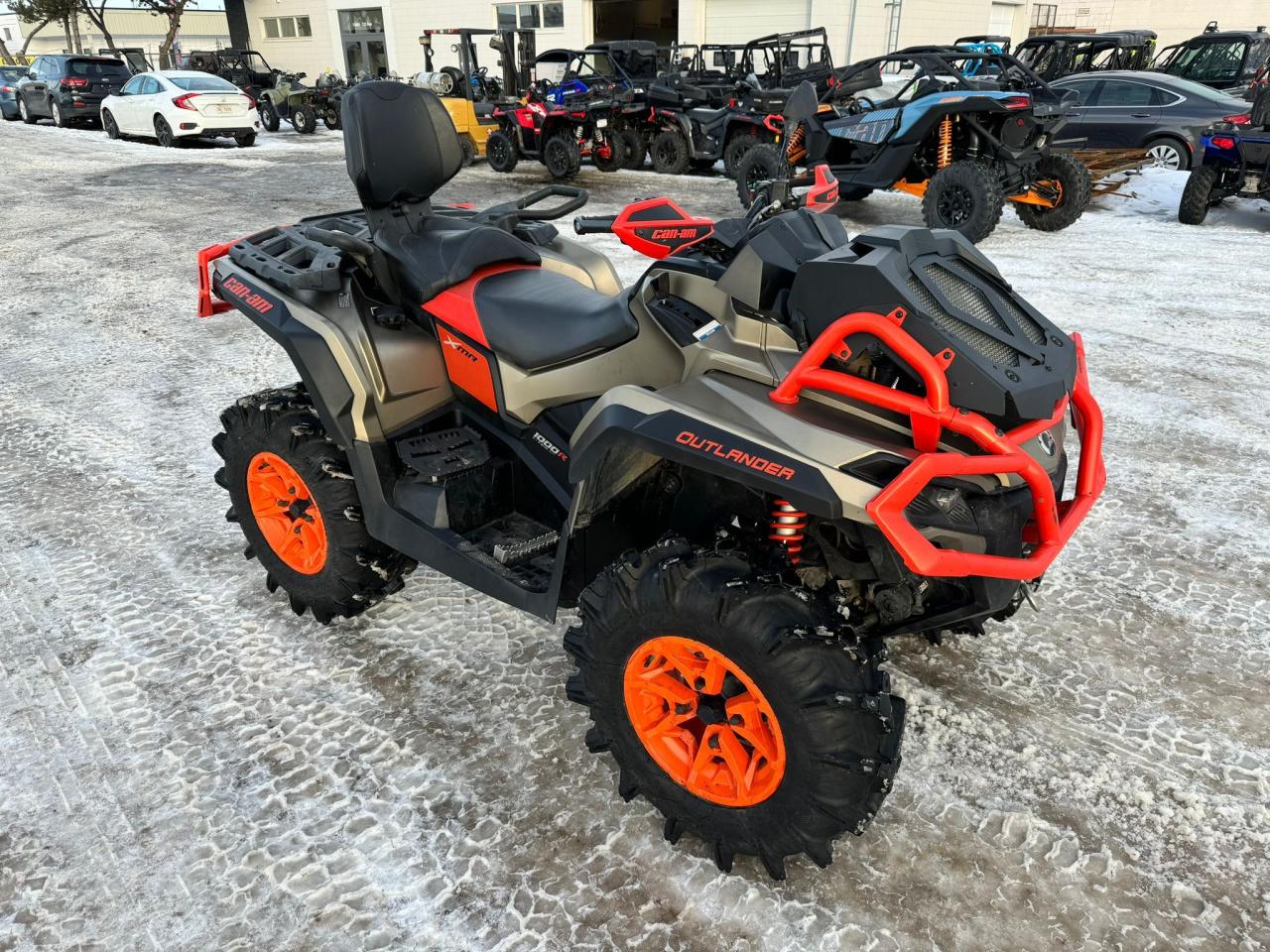 2022 Can-Am Outlander 1000 XMR $111 B/W - Photo #6