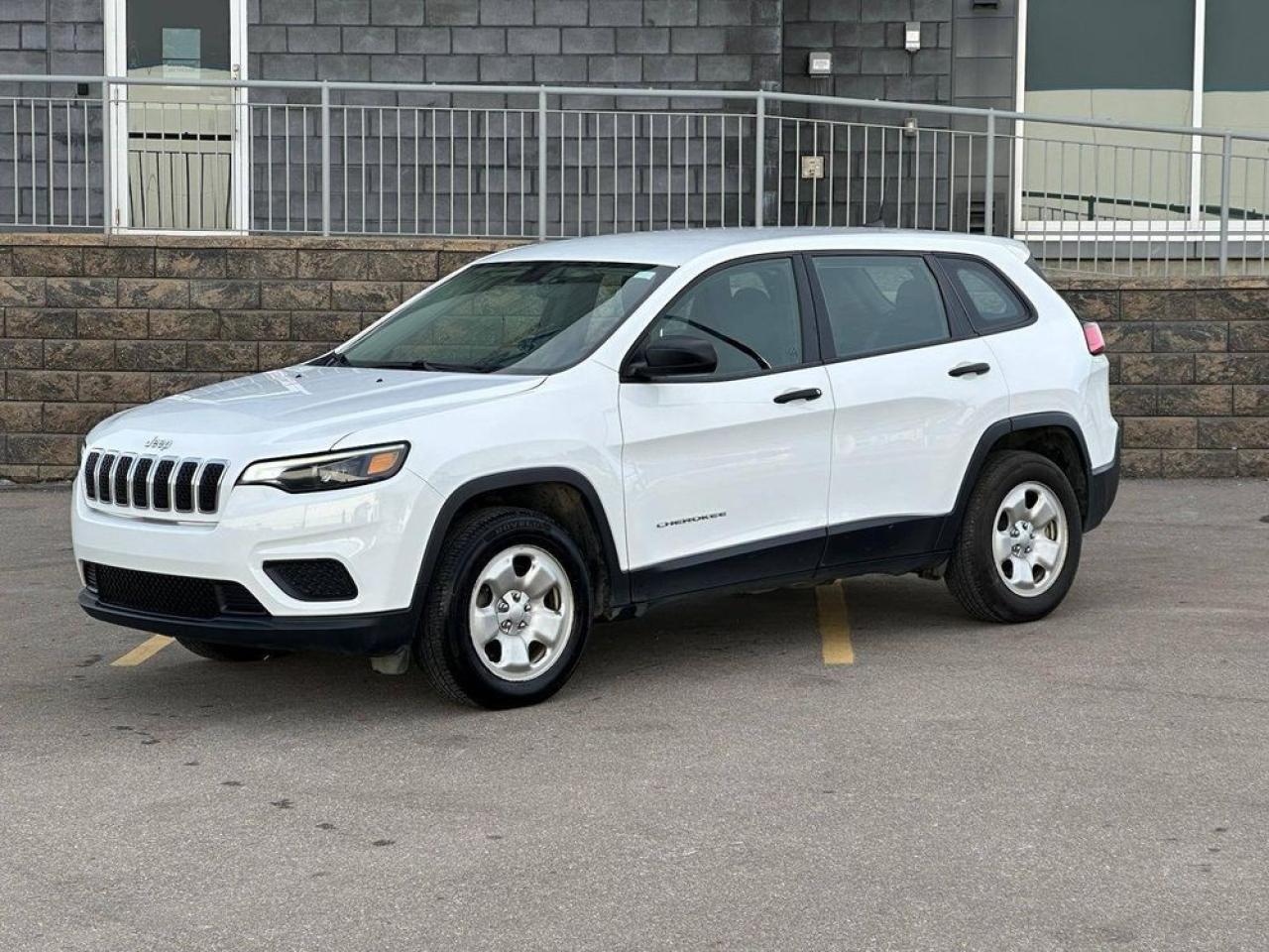 Used 2019 Jeep Cherokee Sport 4x4 |BIG SUMMER BLOWOUT! for sale in Calgary, AB