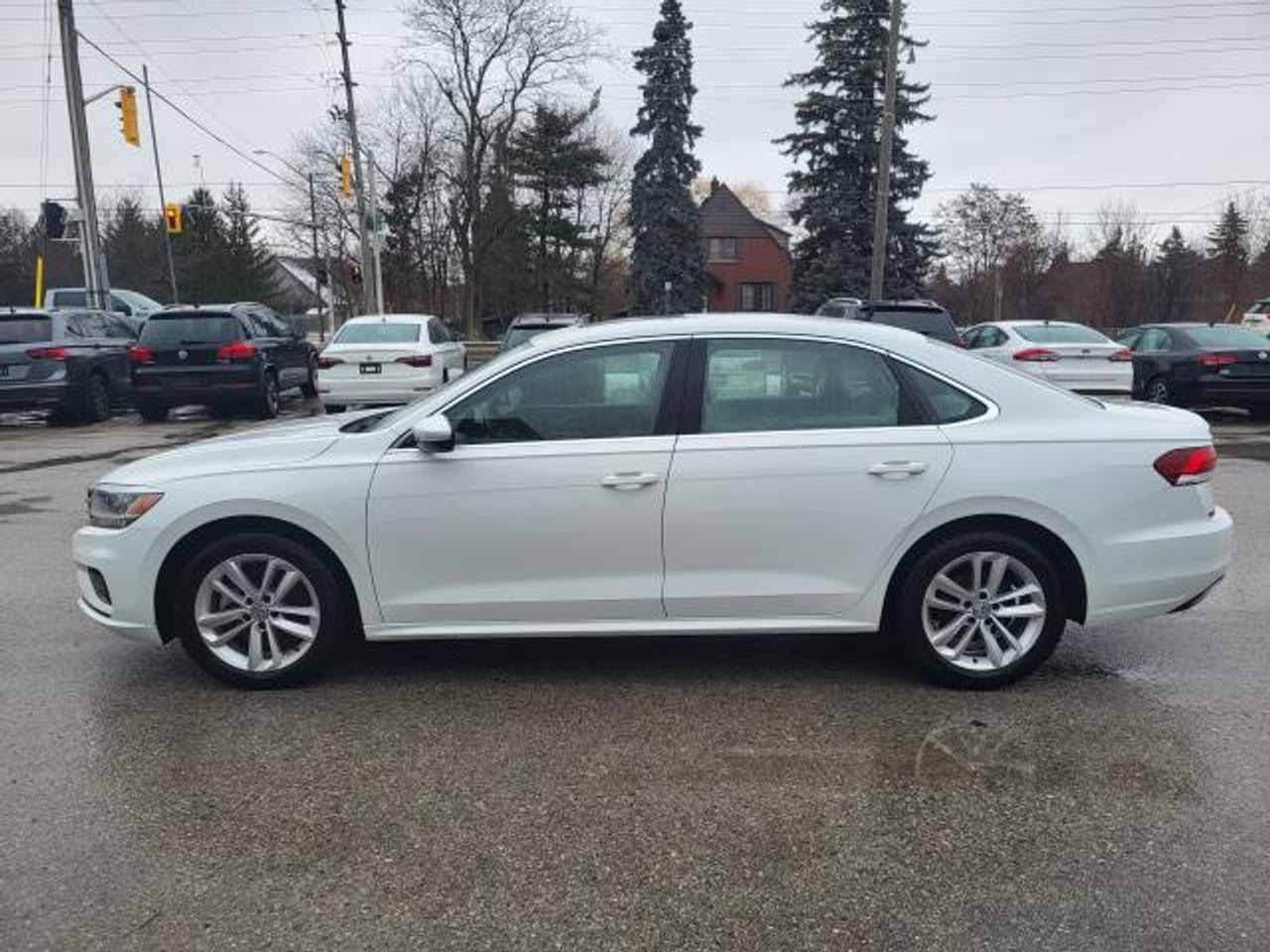 2021 Volkswagen Passat HIGHLINE Photo