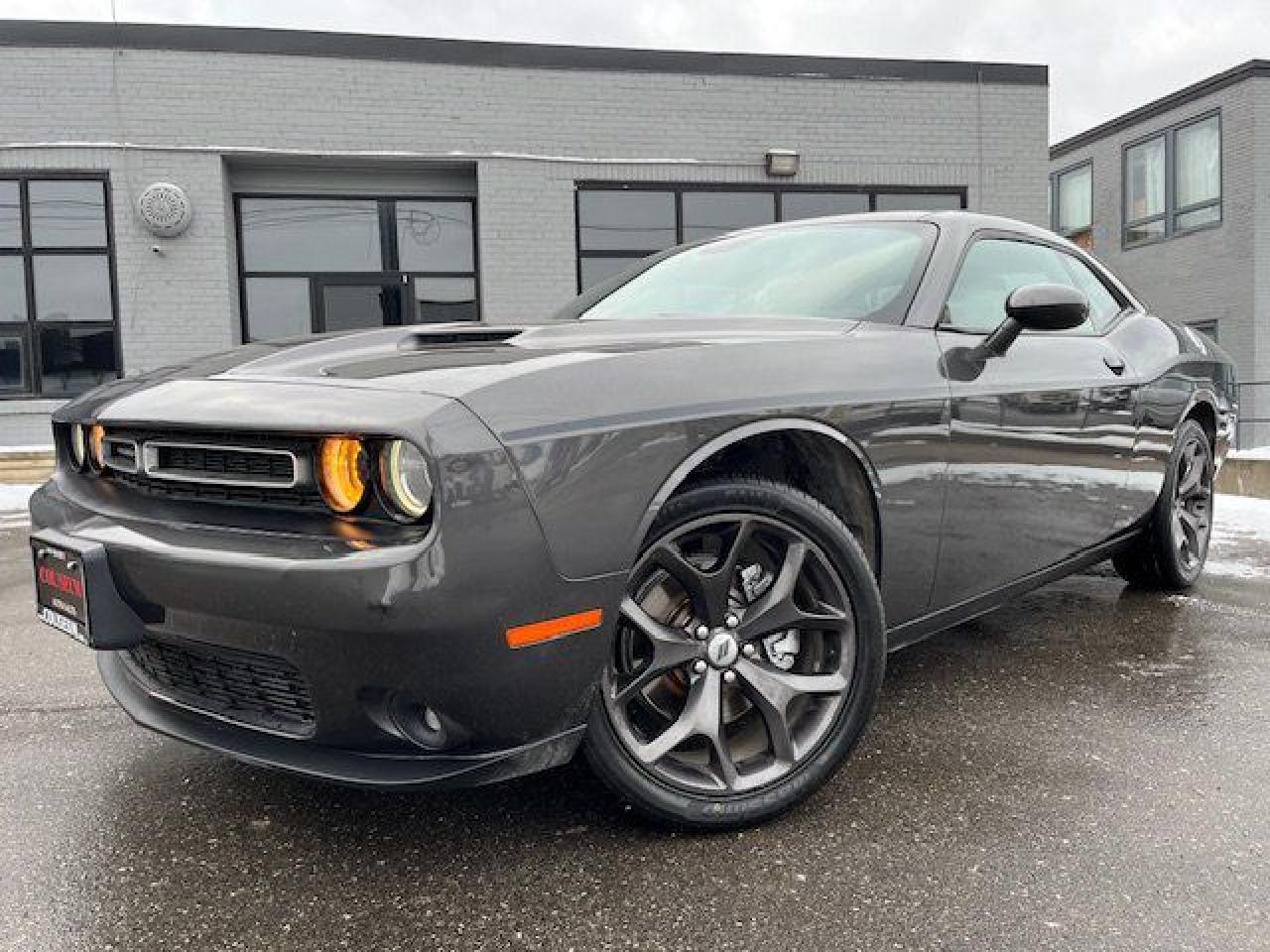 Used 2018 Dodge Challenger SXT PLUS-LEATHER-SUNROOF-CARPLAY-LOADED for sale in Toronto, ON