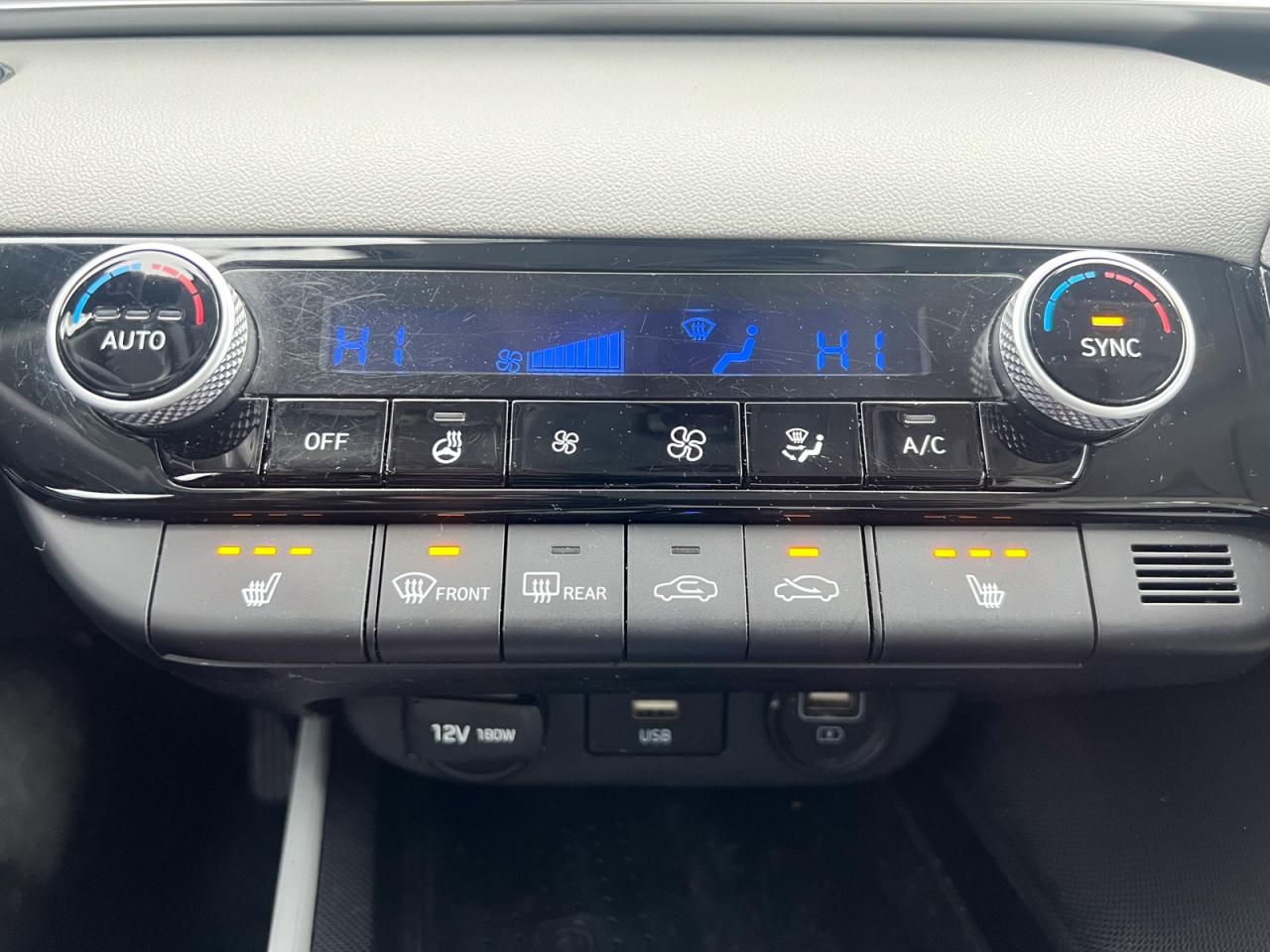 2021 Hyundai Elantra Ultimate Photo