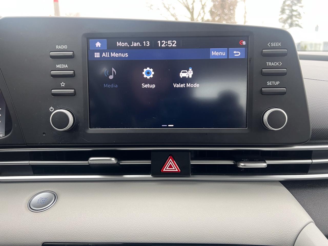 2021 Hyundai Elantra Ultimate Photo