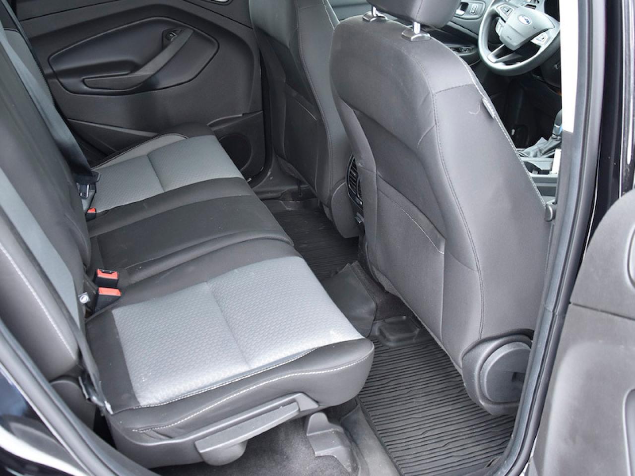 2019 Ford Escape SE - Photo #6