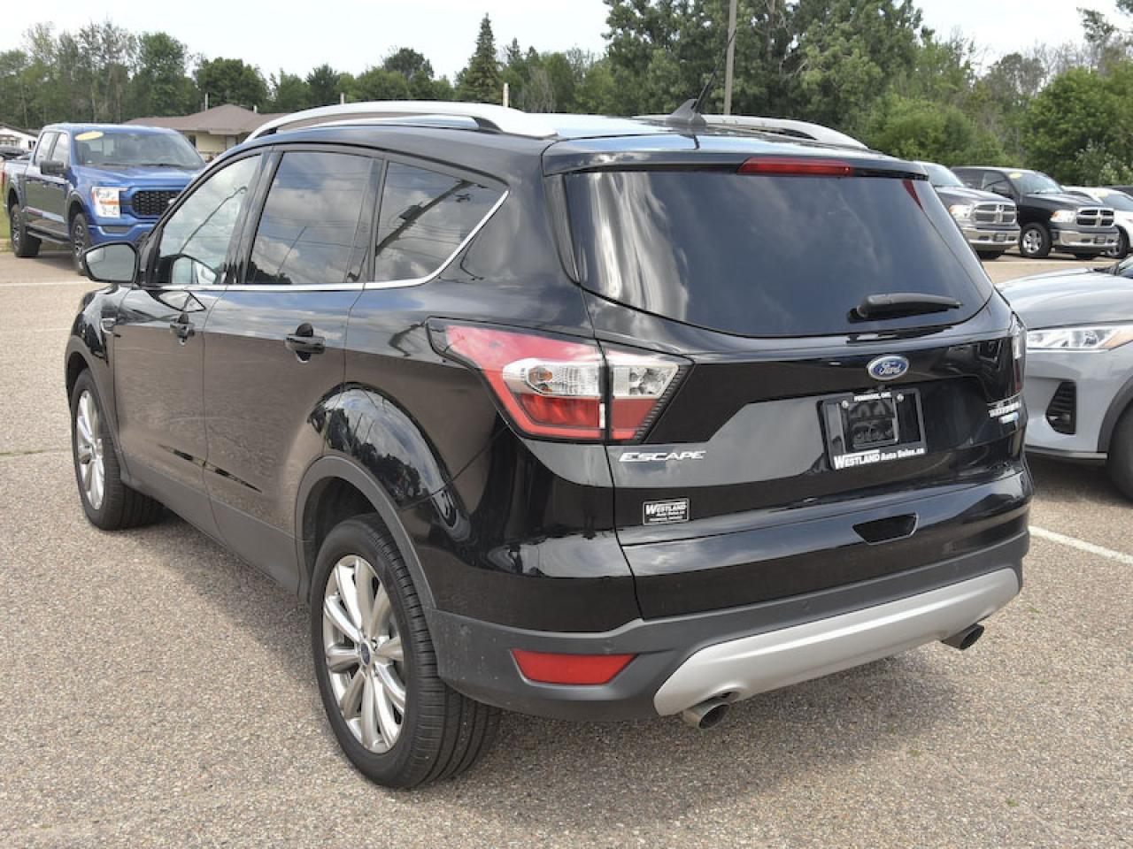 2018 Ford Escape Titanium Photo3