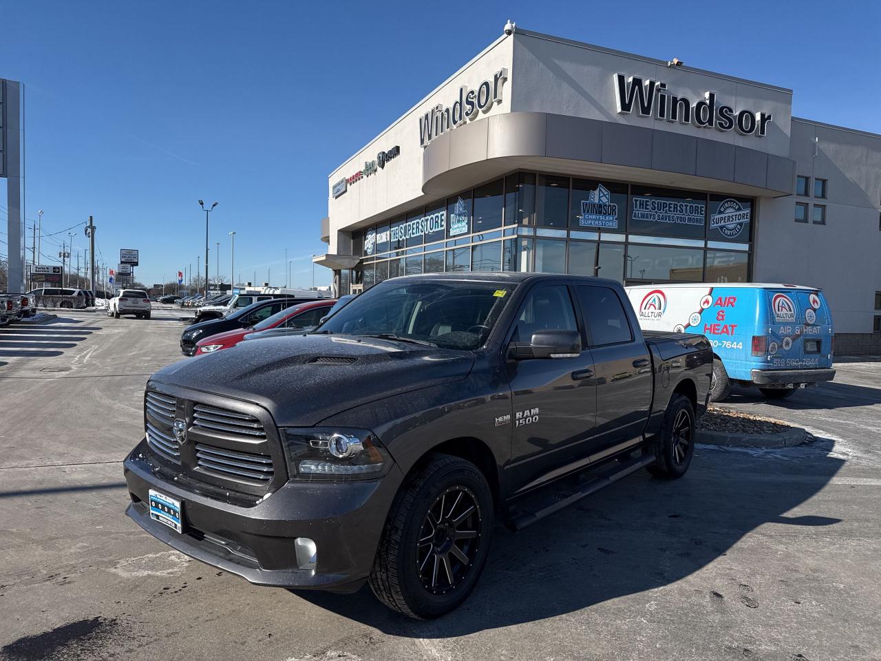 Used 2017 RAM 1500 LOW KMS/LEATHER/SUNROOF/VENTILATED SEATS for sale in Windsor, ON