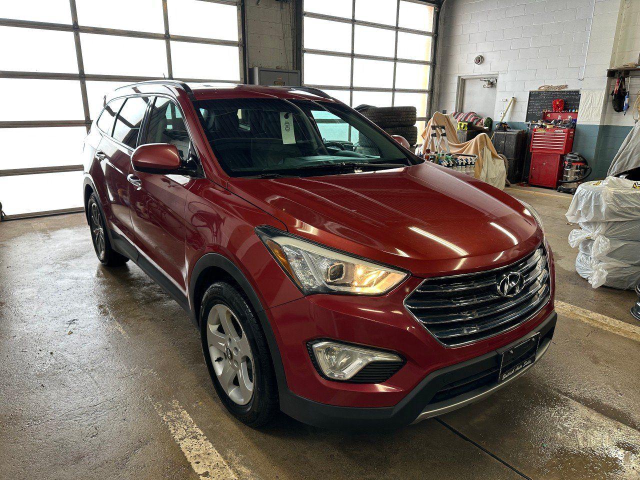 Used 2015 Hyundai Santa Fe XL Other FWD 4dr 3.3L Auto for sale in Walkerton, ON