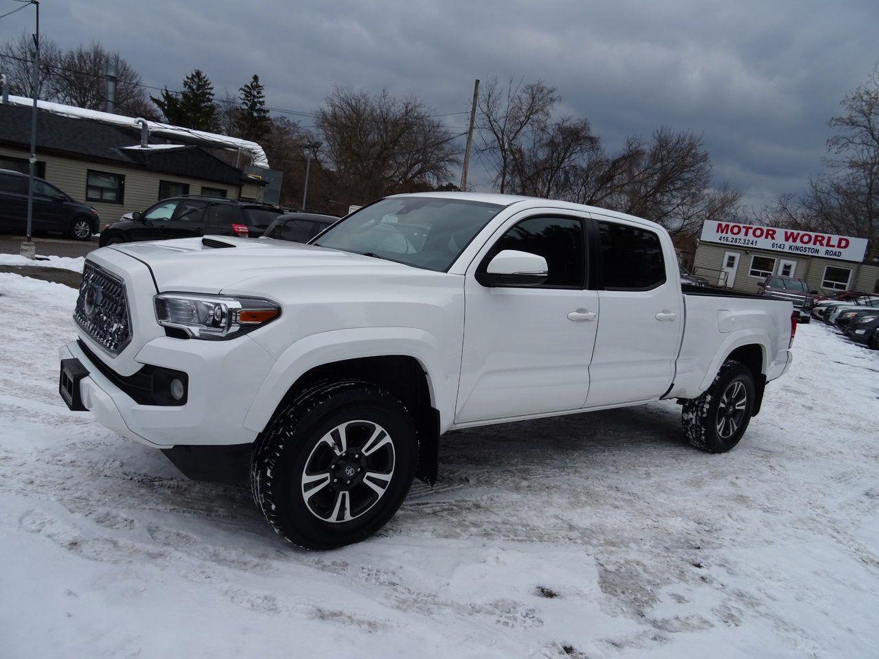 2018 Toyota Tacoma SR5 - Photo #2