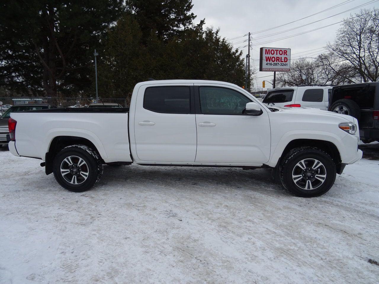 2018 Toyota Tacoma SR5 - Photo #5