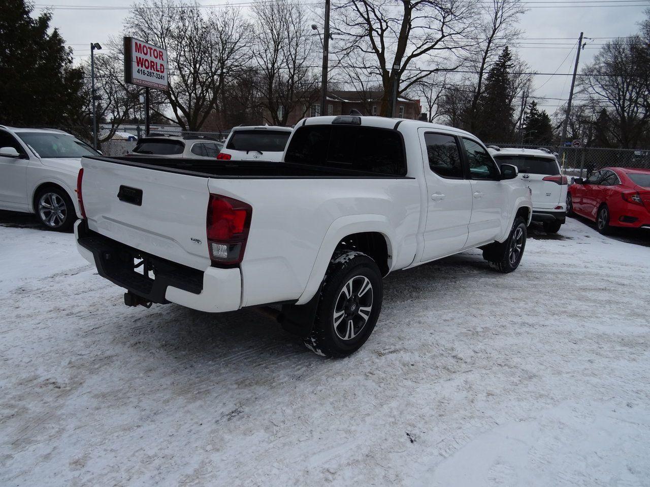 2018 Toyota Tacoma SR5 - Photo #6