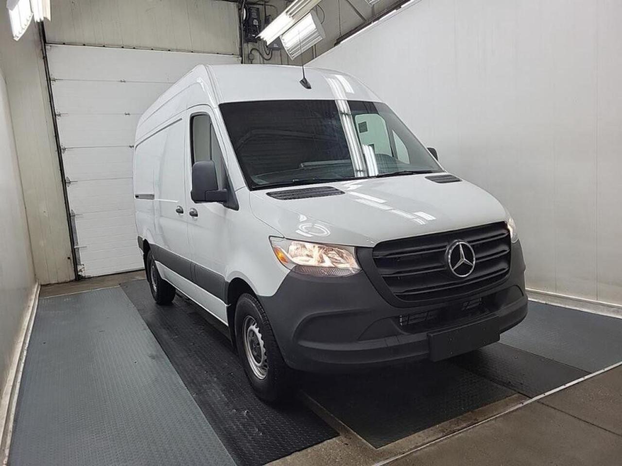 Used 2023 Mercedes-Benz Sprinter Cargo Van 2500 Standard Roof I4 Diesel 144 - BACK-UP CAMERA for sale in Burlington, ON