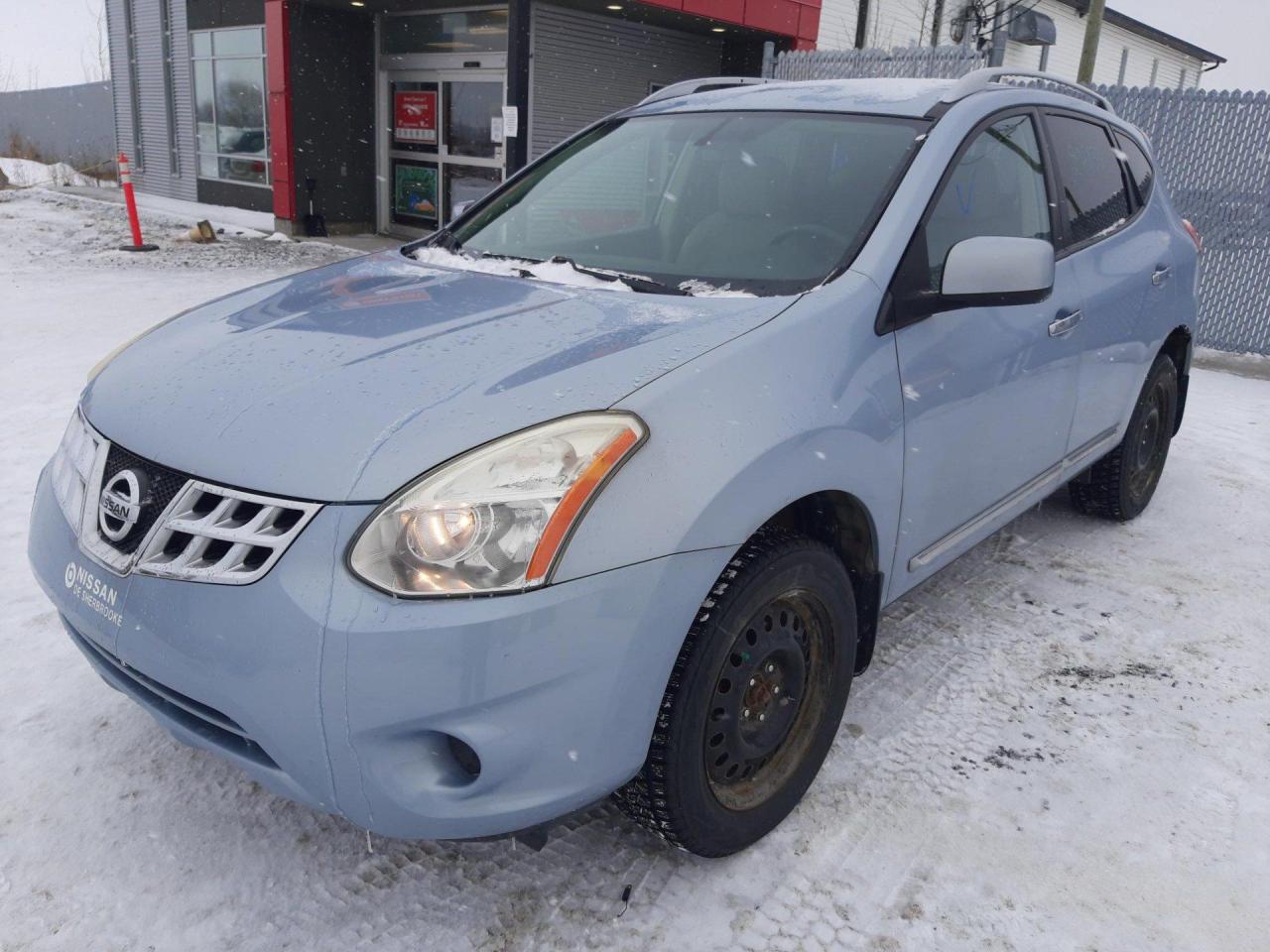 Used 2012 Nissan Rogue SV for sale in Sherbrooke, QC