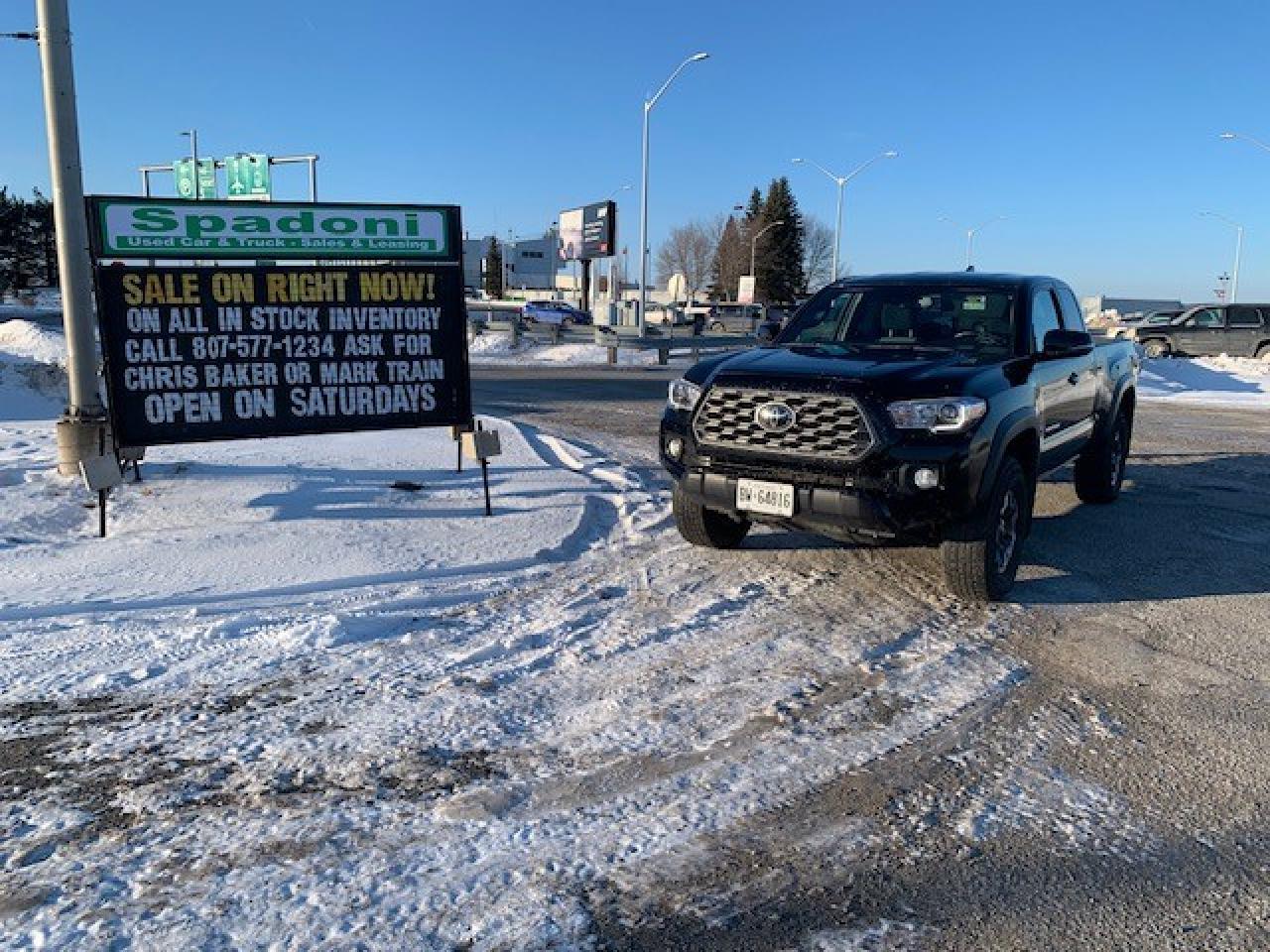 Used 2023 Toyota Tacoma 4x4 Access Cab Auto for sale in Thunder Bay, ON