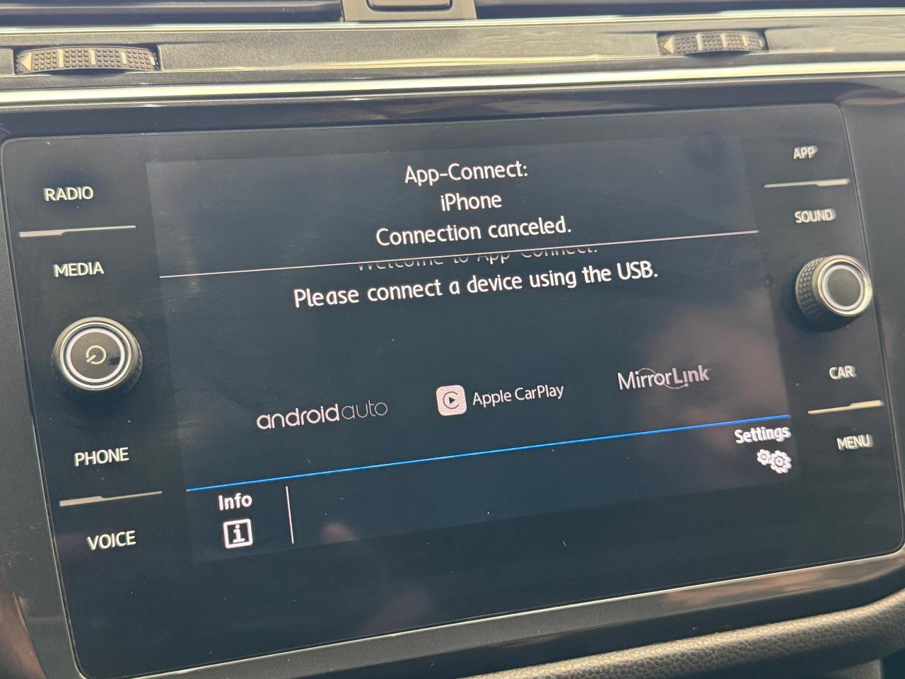 2018 Volkswagen Tiguan Comfortline AWD+ApplePlay+Blind Spot+HeatedLeather Photo86