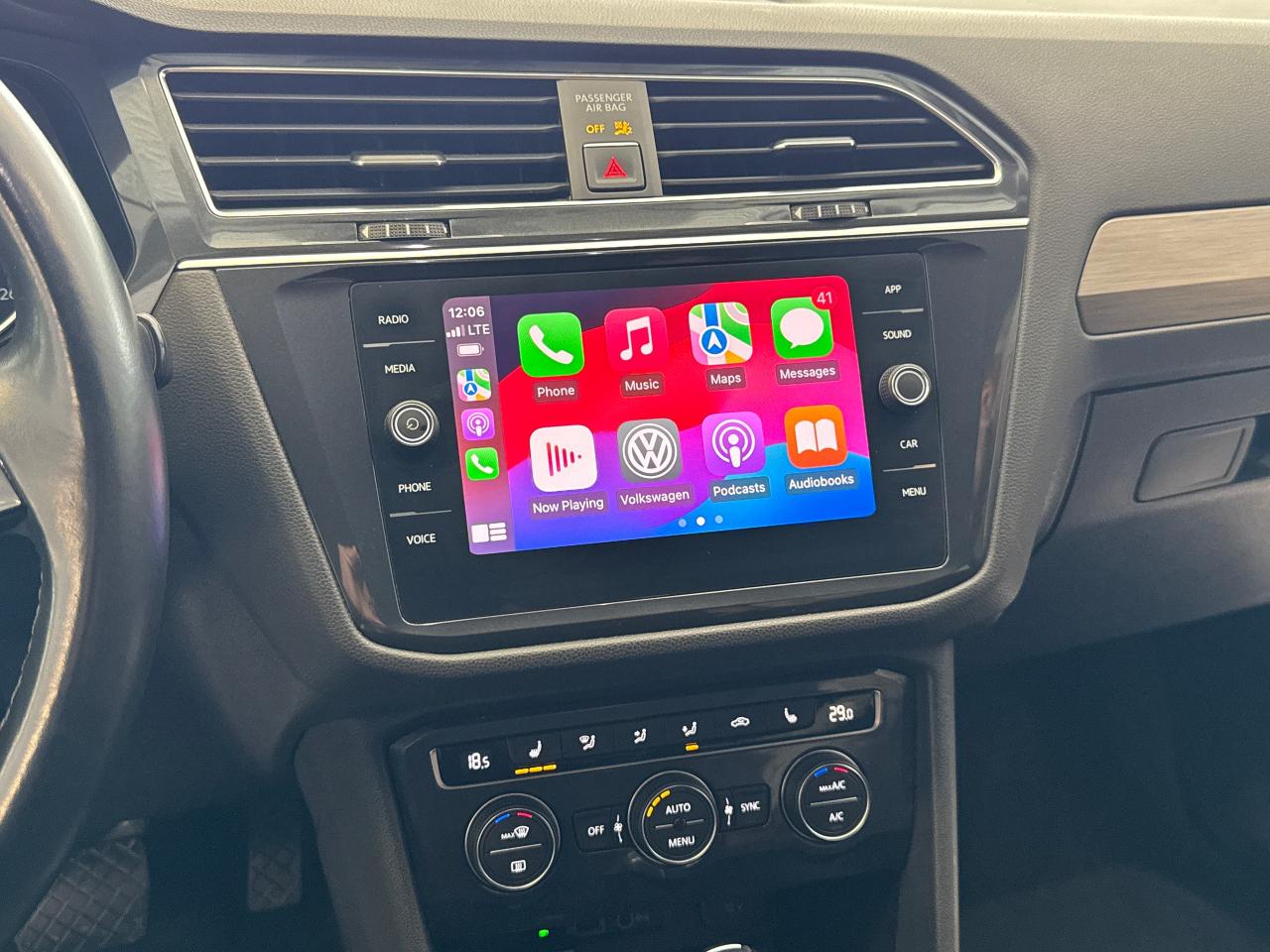 2018 Volkswagen Tiguan Comfortline AWD+ApplePlay+Blind Spot+HeatedLeather Photo67