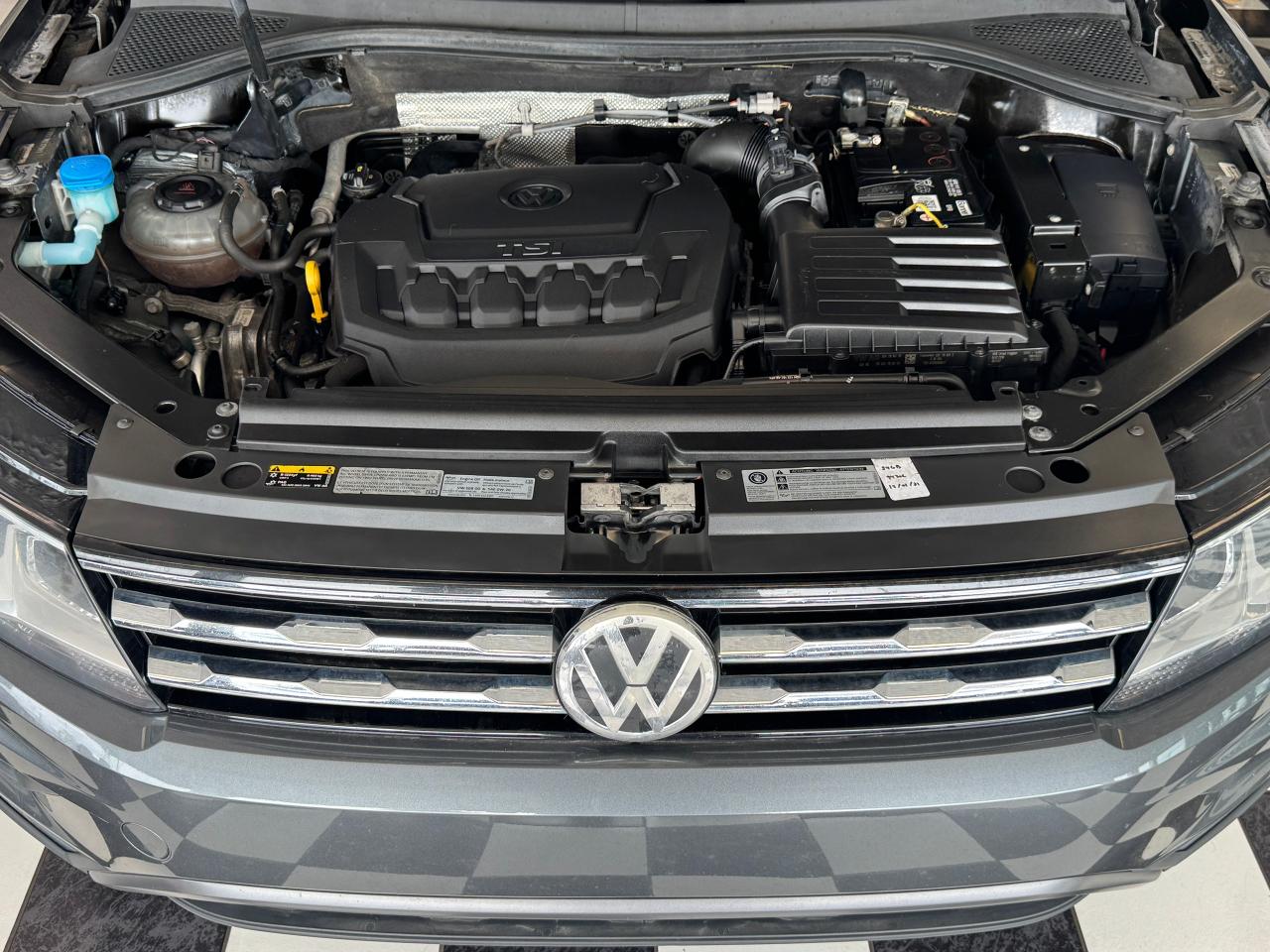 2018 Volkswagen Tiguan Comfortline AWD+ApplePlay+Blind Spot+HeatedLeather Photo10