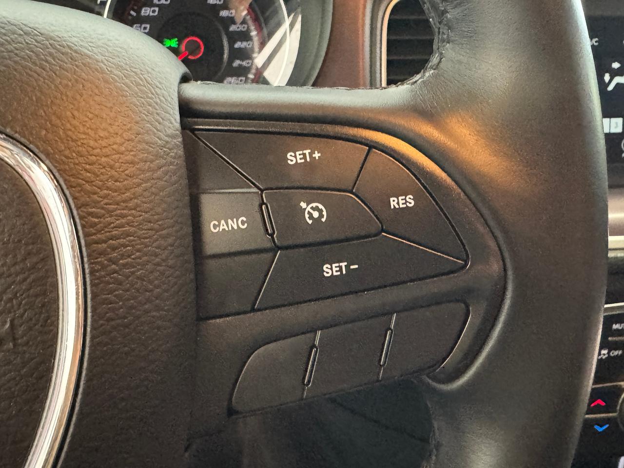 2019 Dodge Charger SXT+ApplePlay+Camera+CLEAN CARFAX Photo
