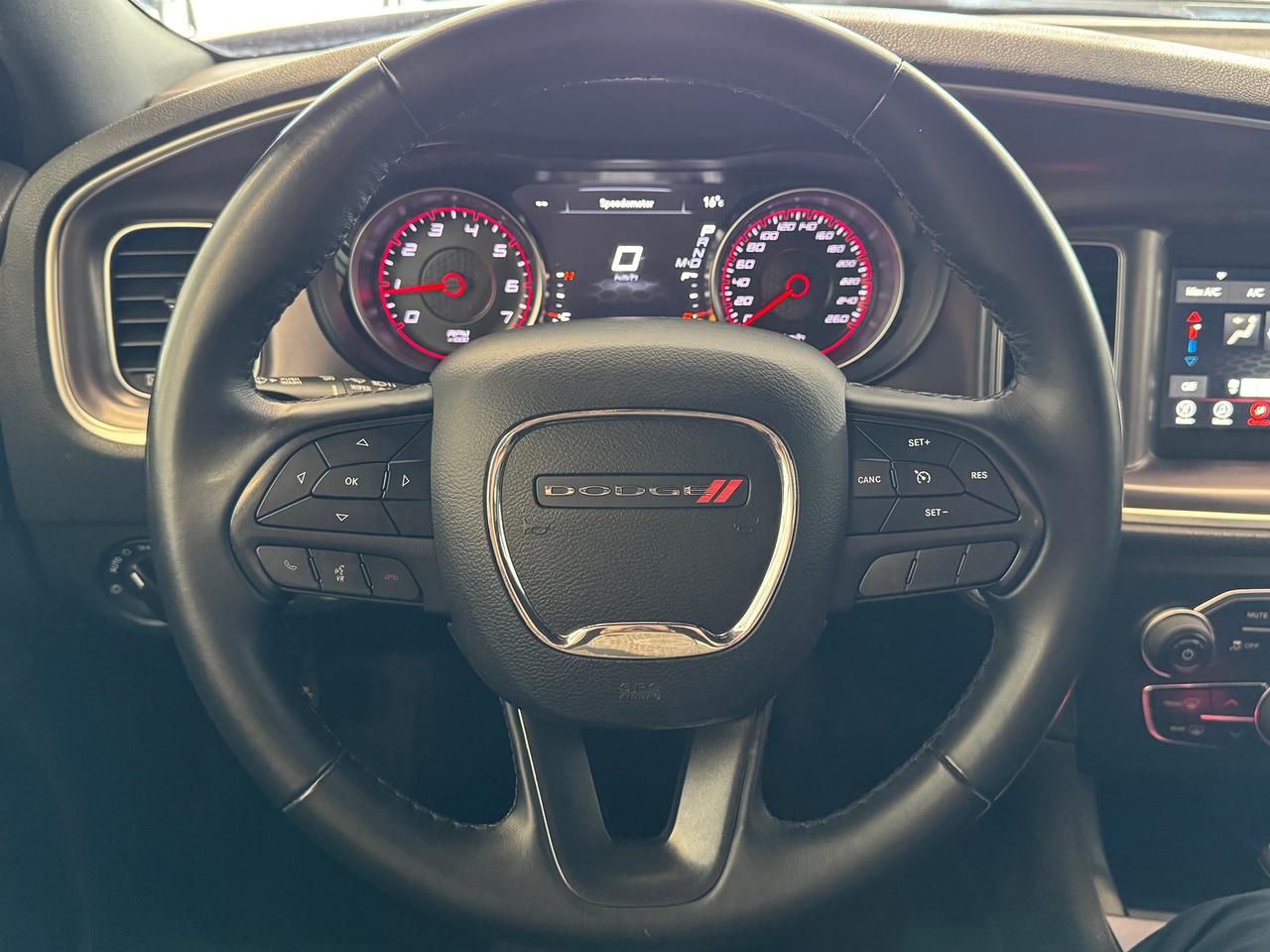 2019 Dodge Charger SXT+ApplePlay+Camera+CLEAN CARFAX Photo