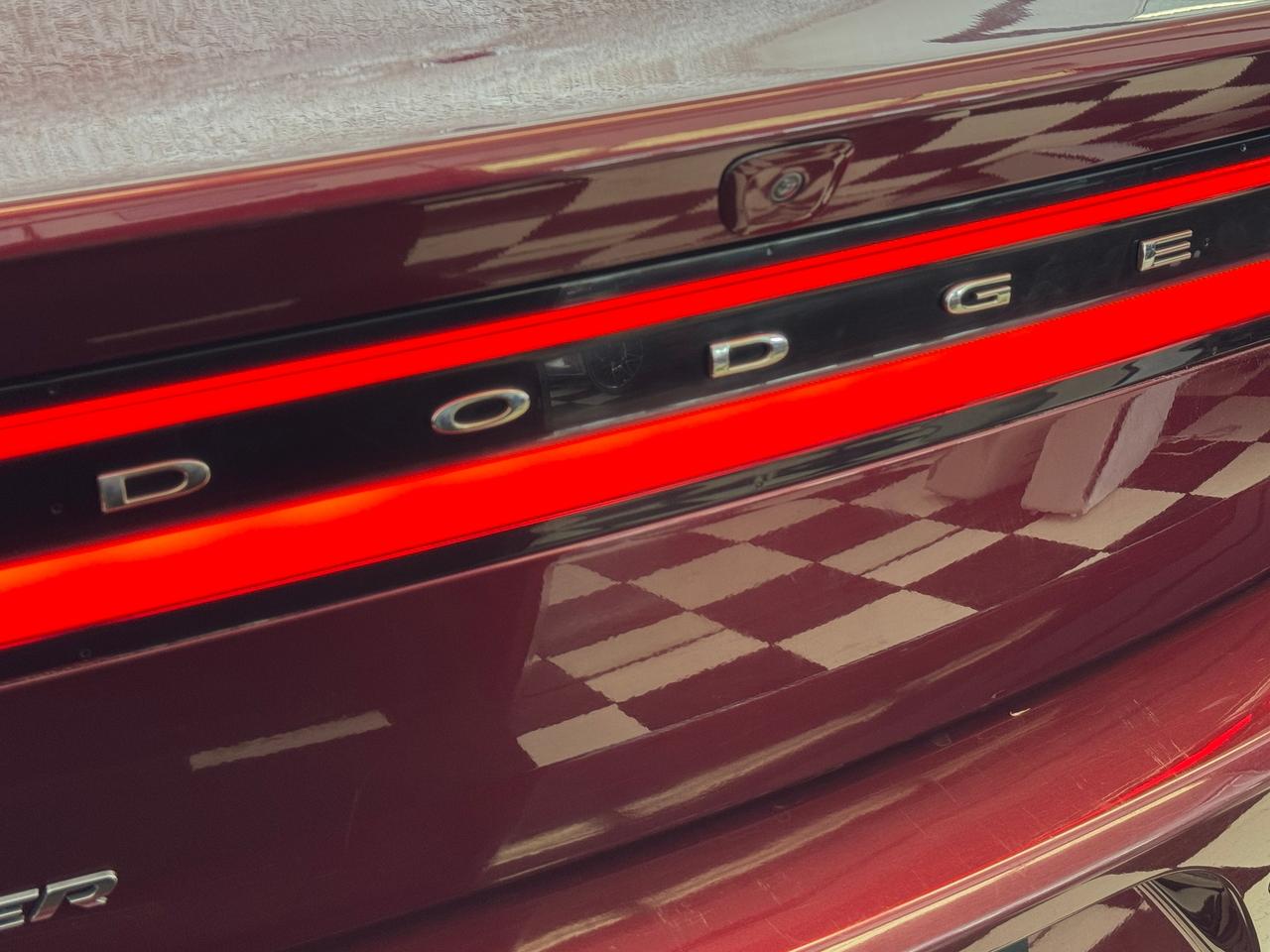 2019 Dodge Charger SXT+ApplePlay+Camera+CLEAN CARFAX Photo