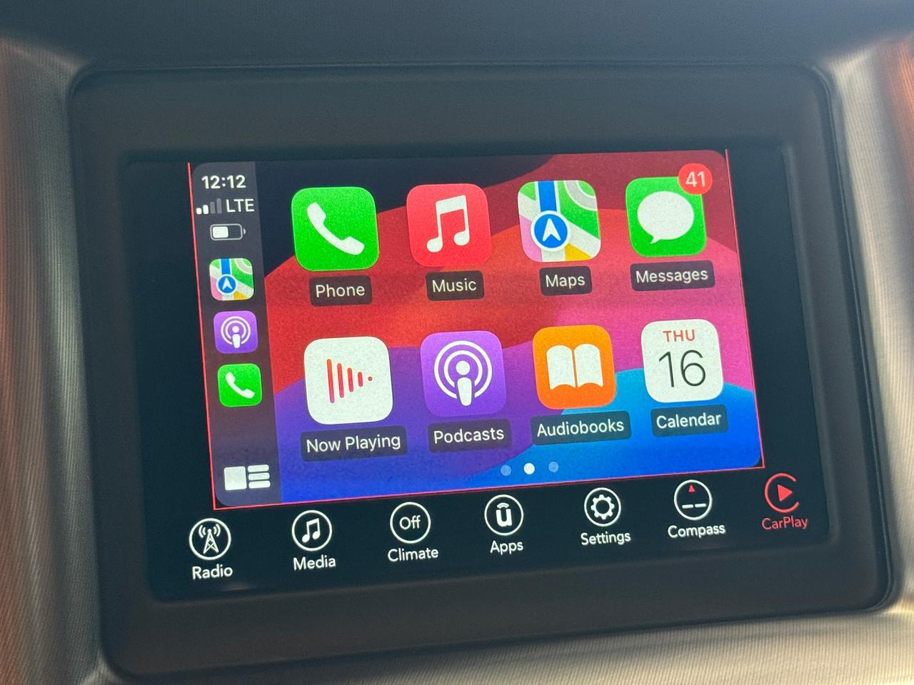 2019 Dodge Charger SXT+ApplePlay+Camera+CLEAN CARFAX Photo