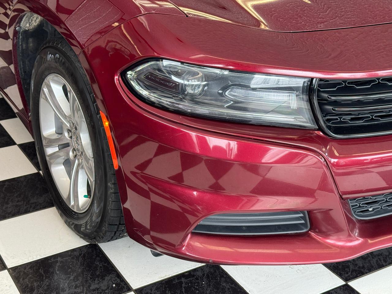 2019 Dodge Charger SXT+ApplePlay+Camera+CLEAN CARFAX Photo
