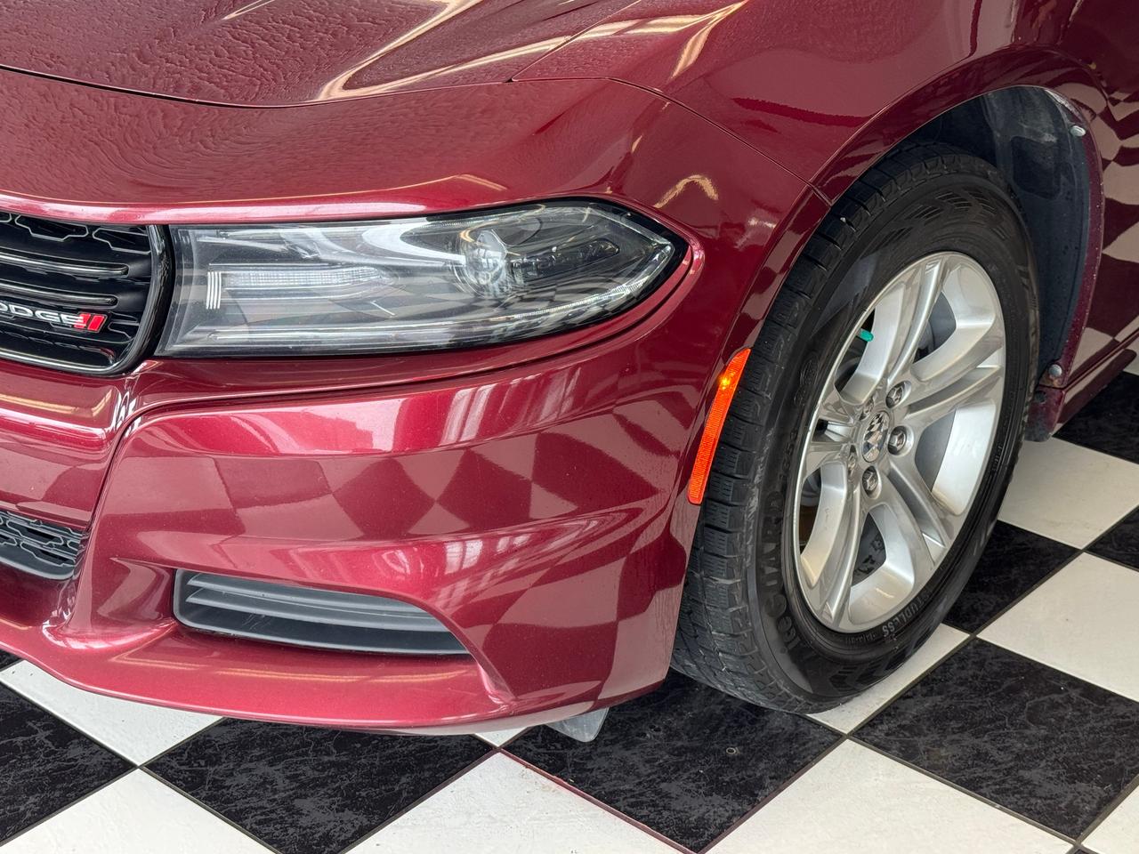2019 Dodge Charger SXT+ApplePlay+Camera+CLEAN CARFAX Photo