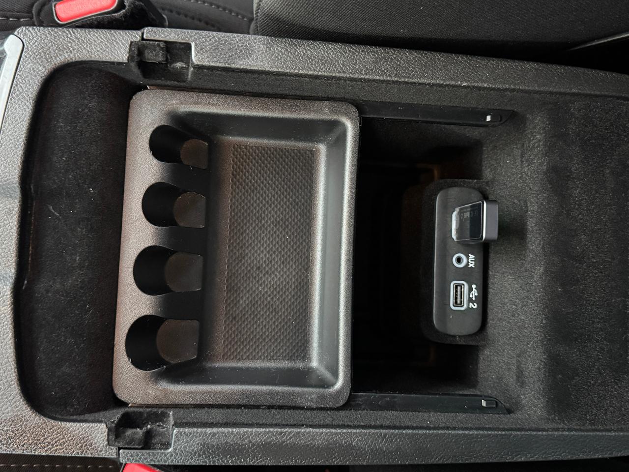 2019 Dodge Charger SXT+ApplePlay+Camera+CLEAN CARFAX Photo