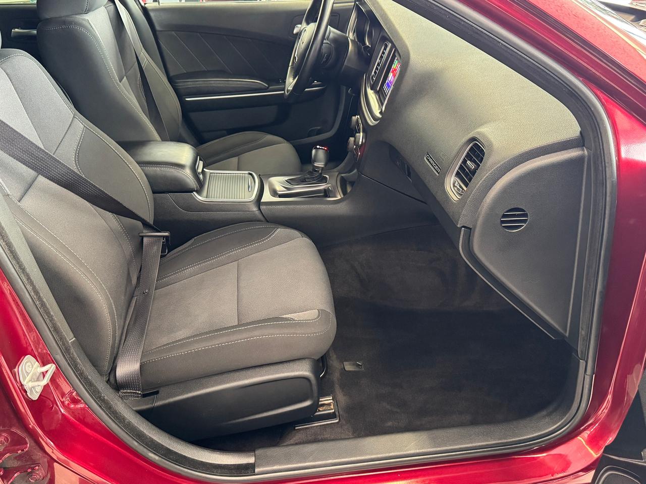 2019 Dodge Charger SXT+ApplePlay+Camera+CLEAN CARFAX Photo